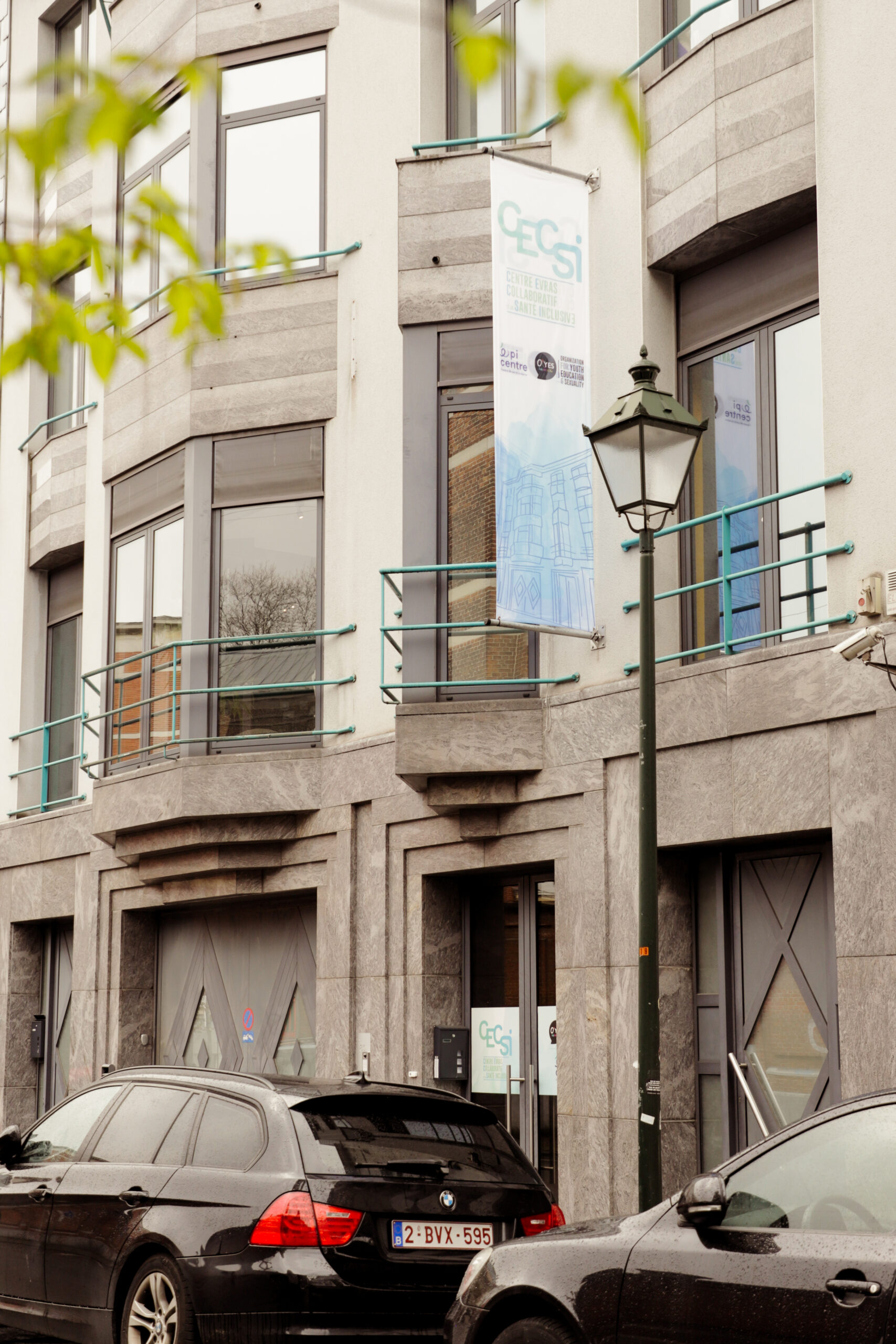 Façade du bâtiment du CECSI, rue du Fort à Saint-Gilles